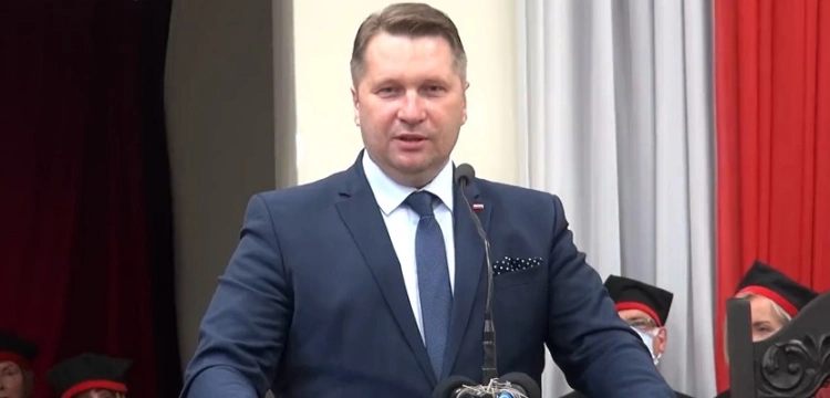 Minister Czarnek: Żałuję, że doszło do prezydenckiego weta