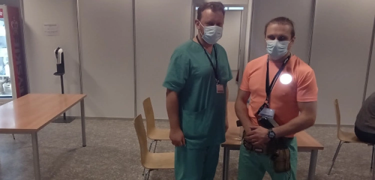 Co robi dziś prof. Szumowski? Były minister ratuje pacjentów w Szpitalu Narodowym