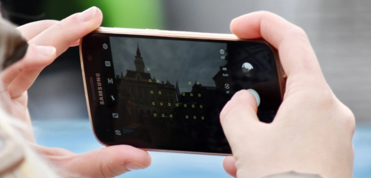 Sztuczna inteligencja jak z horroru. ,,Alexa’’ kazała 10-latce włożyć monetę do gniazdka