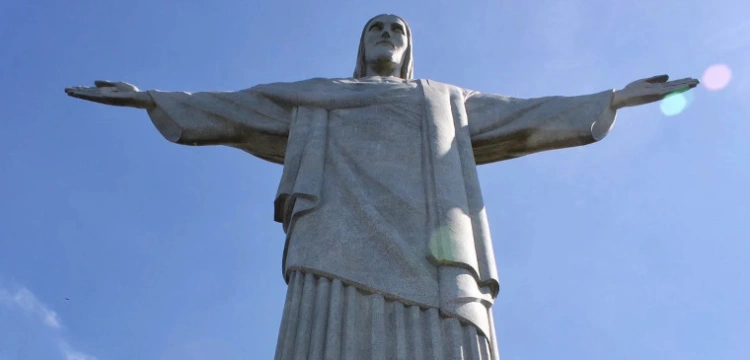 Pomnik w Rio de Janeiro świętuje 90. urodziny 