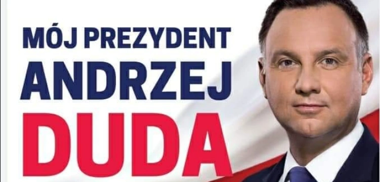 Straż Miejsca zrywa plakaty Dudy w Warszawie. Porozumienie zawiadamia prokuraturę
