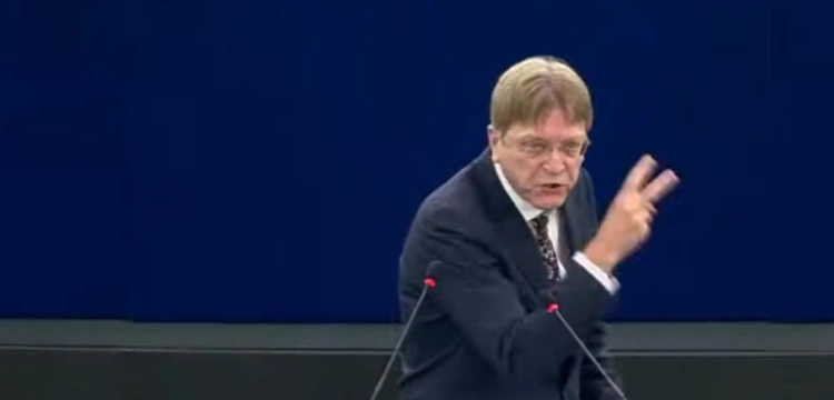 Belgijski europoseł atakuje Polskę. Domaga się dochodzenia PE