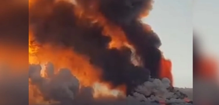 Teraz! Niesamowity wybuch Etny na Sycylii [Wideo]