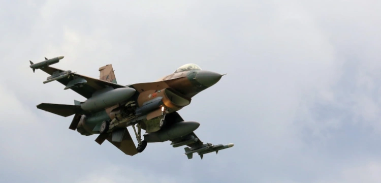 MiGi na Ukrainę, F16 do Polski? USA rozważają umowę z Polską
