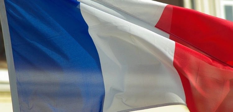 Francja: ogromne protesty przeciwko certyfikatom covidowym