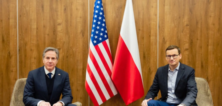 Premier Morawiecki: NATO nie jest w stanie wojny z Rosją, ale chcemy pomóc Ukrainie, bo walczy również o nasze bezpieczeństwo