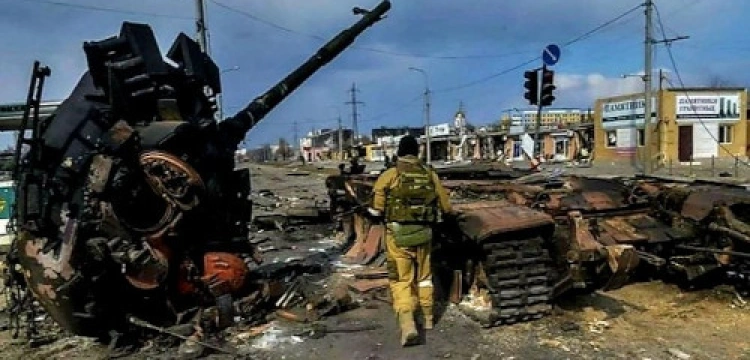 Siły Zbrojne Ukrainy: Rosjanie częściowo wycofują się spod Kijowa. Ukraińskie wojsko odzyskuje miejscowości na południu