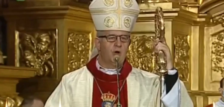 Biskup kielecki: Wara wam od mojej katedry! 