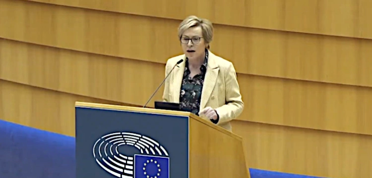 Jadwiga Wiśniewska w PE: Mam dość pomawiania polskiego rządu. Opamiętajcie się!