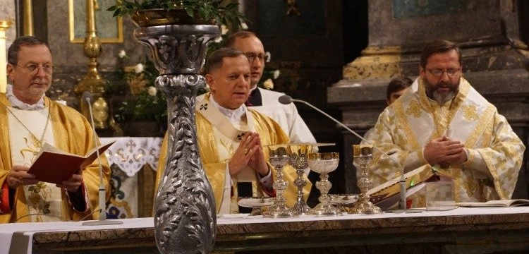 Jan Paweł II odtworzył Kościół na Ukrainie