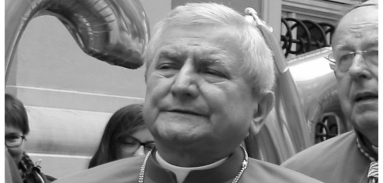 Zmarł ukarany za ukrywanie pedofilii biskup Edward Janiak