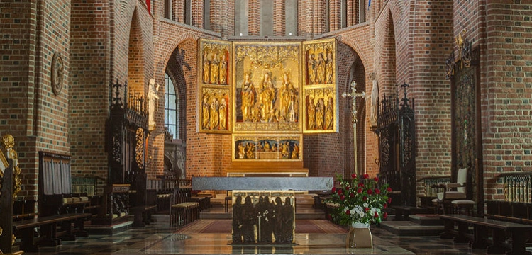 [NA ŻYWO] Transmisja Mszy świętej z Katedry w Poznaniu