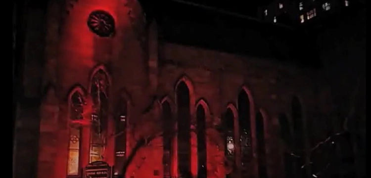 #RedWeek: kościoły w kolorze krwi