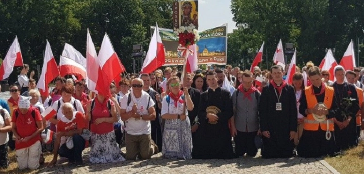 Kościół w Polsce wraca do codziennego duszpasterstwa 