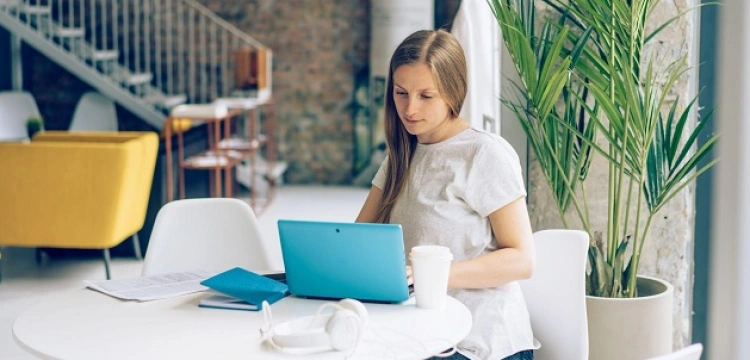 Księgowość online – przydatne rozwiązanie dla mikro i małych firm