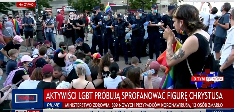 Czy działacze LGBT znów chcą sprofanować krzyż Chrystusa Króla na Krakowskim Przedmieściu?