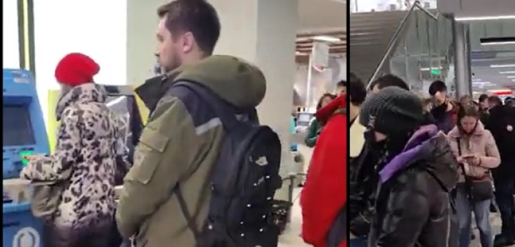 Panika w Moskwie i szturm na bankomaty dzisiaj już o 5. rano [Wideo]