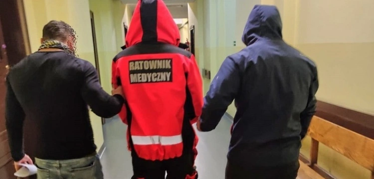 Cela plus! Fałszywy ratownik - oszust w rękach policjantów