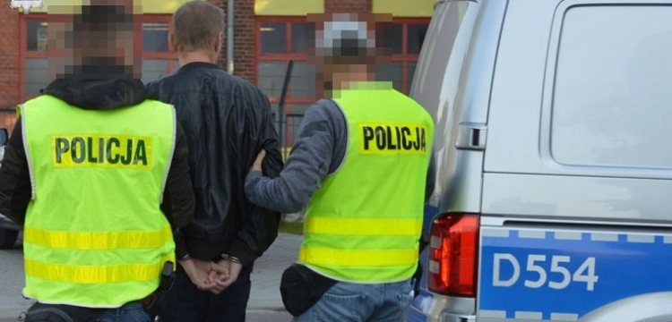 Metodą „na policjanta CBŚP” wyłudzili ponad 150 tysięcy złotych