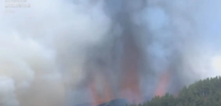 [Wideo] Hiszpania. Wybuch wulkanu na jednej z Wysp Kanaryjskich. Duże zagrożenie dla mieszkańców i turystów