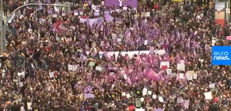 120 tys. hiszpańskich feministek protestowało w głównym ognisku wirusa