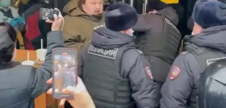 Przez żołądek do serca? Czy zamknięcie sieci McDonald’s zachwieje poparciem Rosjan dla Putina?