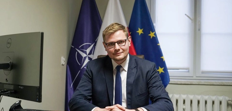 Minister Woś: Warszawa notorycznie zrzuca ścieki do Wisły 