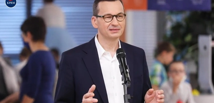 Premier: Rafał Trzaskowski to kandydat wojny