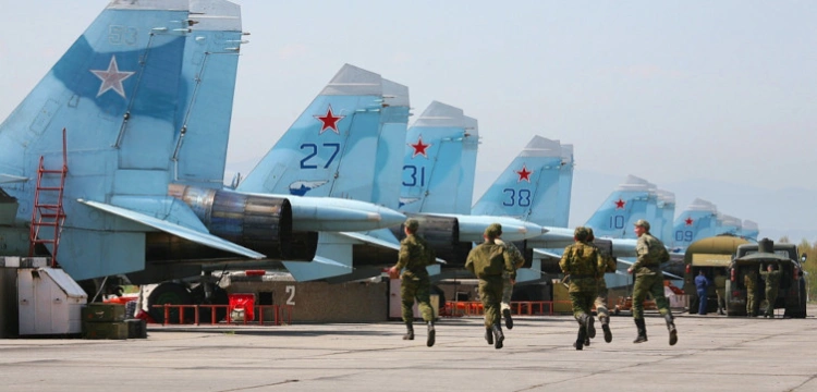 Doradca Cichanouskiej: Rosyjskie myśliwce bombardują Ukrainę startując z Białorusi. Co 5 minut