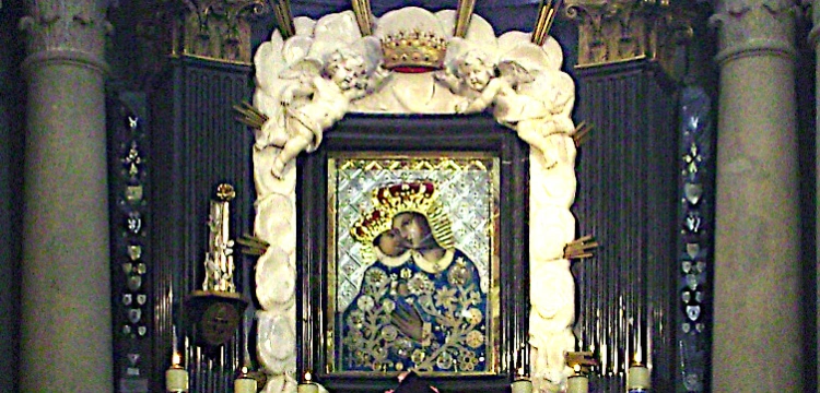 Modlitwa zawierzenia Najświętszej Maryi Pannie Kalwaryjskiej. Tę modlitwę odmawiał Jan Paweł II. Matko Kalwaryjska...