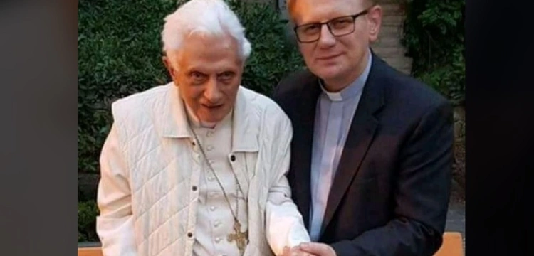 Apel o modlitwę w intencji Benedykta XVI