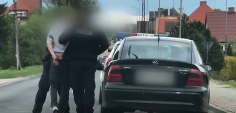 Gruzin przewożący 15 nielegalnych imigrantów uciekał przed polską policją