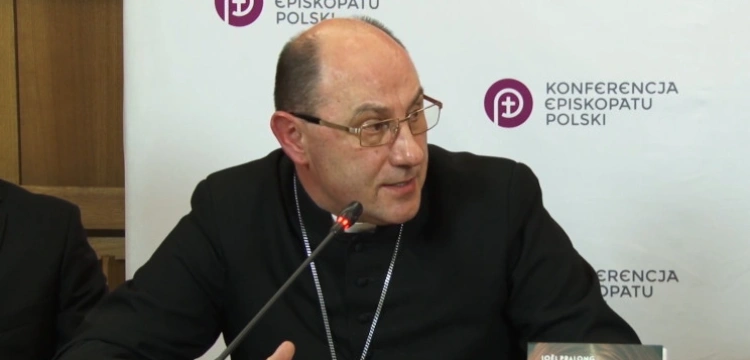 Abp Wojciech Polak: Kościół ma budować dialog, nie angażować się w polityczne kontrowersje  