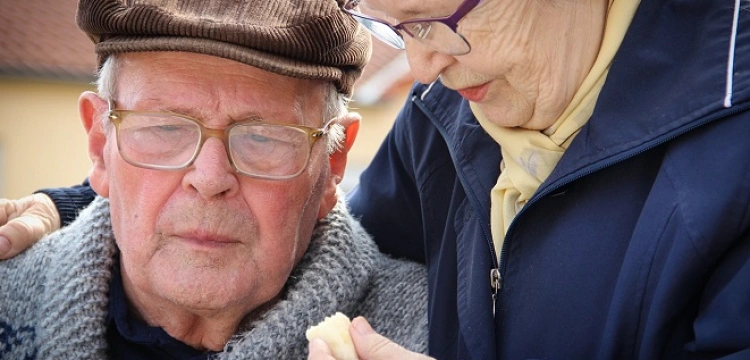 Praca dla opiekunek osób starszych w Niemczech: co warto wiedzieć?