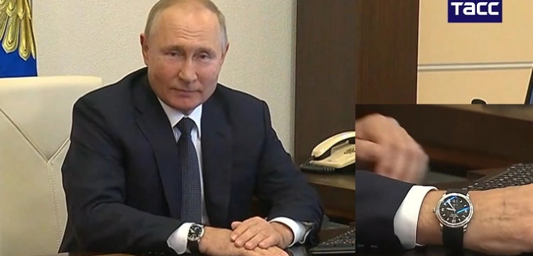 Gdy Putin głosuje, jego zegarek go zdradza kiedy...