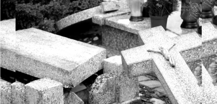 Olsztyn: nieznani sprawcy zdewastowali groby dzieci