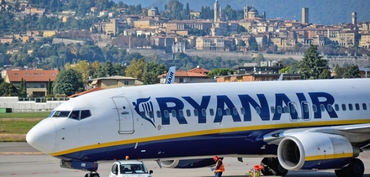 Wraca tanie latanie. Ryanair snuje wielkie plany i uruchamia nowe połączenia