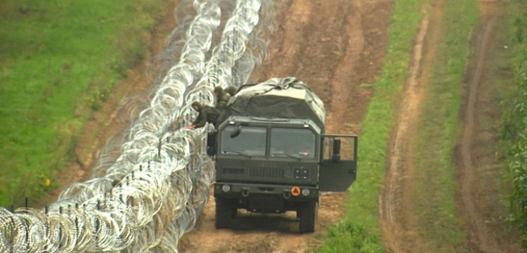 Budowa zapory. SG: Białoruskie służby demolują maszyny 