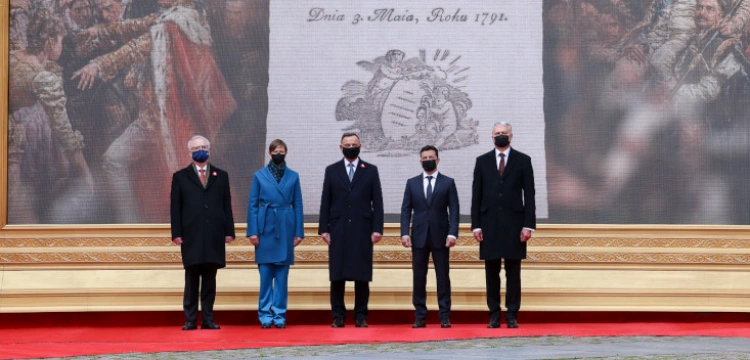 Historyczny moment! Prezydenci pięciu państw przyjęli w Warszawie wspólną deklarację
