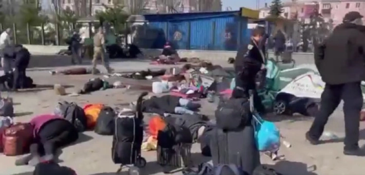 [WIDEO] Kolejne rosyjskie barbarzyństwo! 30 ofiar śmiertelnych ataku rakietowego na dworzec w Kramatorsku