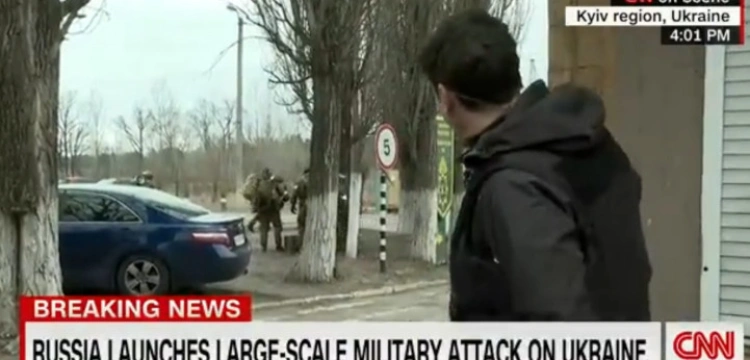 CNN: Rosjanom udało się zająć lotnisko w Hostomelu 