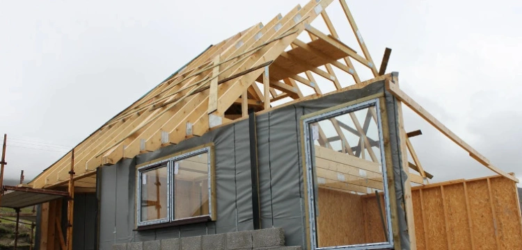 Ekspert: Żadna partia nie odważy się wprowadzić podatku katastralnego