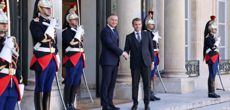 Spór z Brukselą. Prezydent Duda spotkał się z Emmanuelem Macronem 