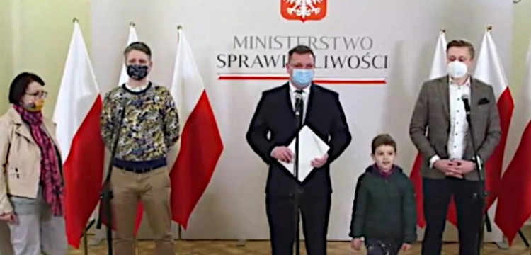 Ośmioletni Martin zostaje w Polsce. Wójcik: Dziękuję wszystkim, którzy brali udział w pomocy tej rodzinie