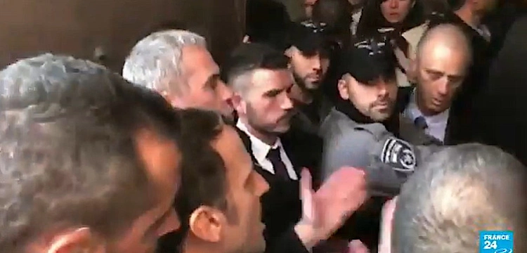 Jerozolima: Macron wściekły na funkcjonariuszy. Jest nagranie: ,,Wyjdźcie na zewnątrz''