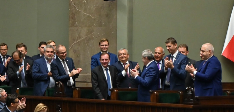 Kamiński i Ziobro zostają. Sejm odrzucił wnioski totalnej opozycji