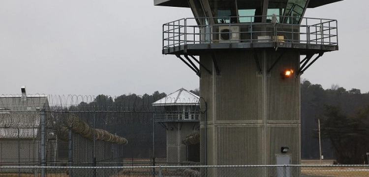 Hiszpania. Coraz większy przemyt narkotyków do zakładów karnych – to efekt pandemii