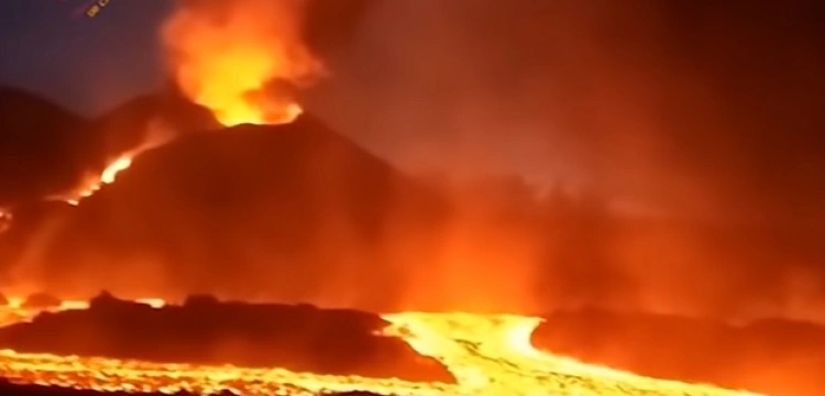 [Wideo] Kolejna erupcja wulkanu Cumbre Vieja. Olbrzymia chmura dwutlenku siarki nad Polską