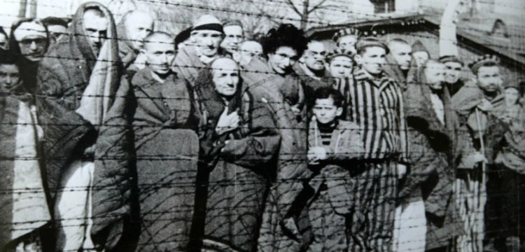 Jaka jest prawda o Polakach i Holokauście? Wyjaśnia wiceszef IPN dr Mateusz Szpytma