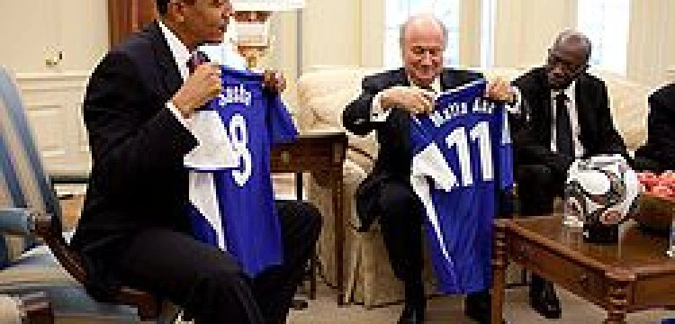 Banki zaczynają śledztwo ws. niezatapialnego Blattera